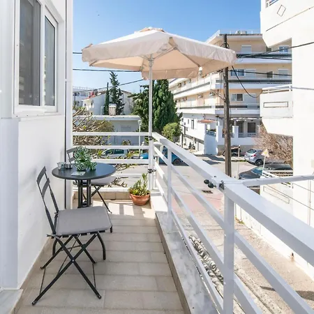 Capsule House - Modern Near Old Town And