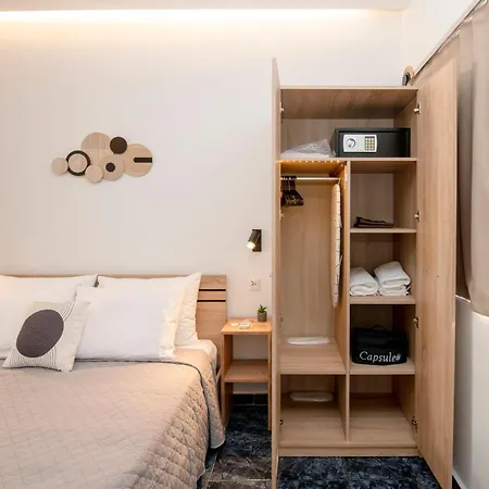 Capsule House - Modern Near Old Town And